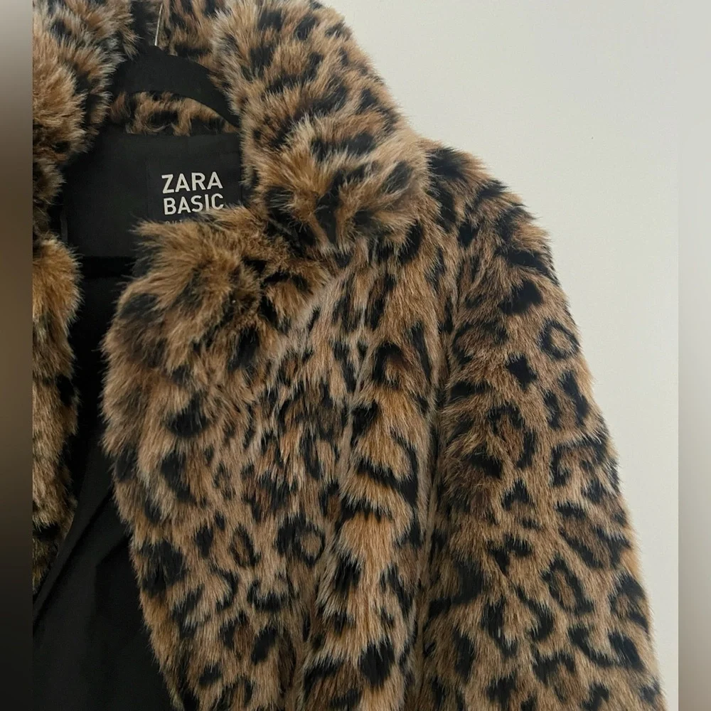 Zara faux fur coat - Picture 3 of 5